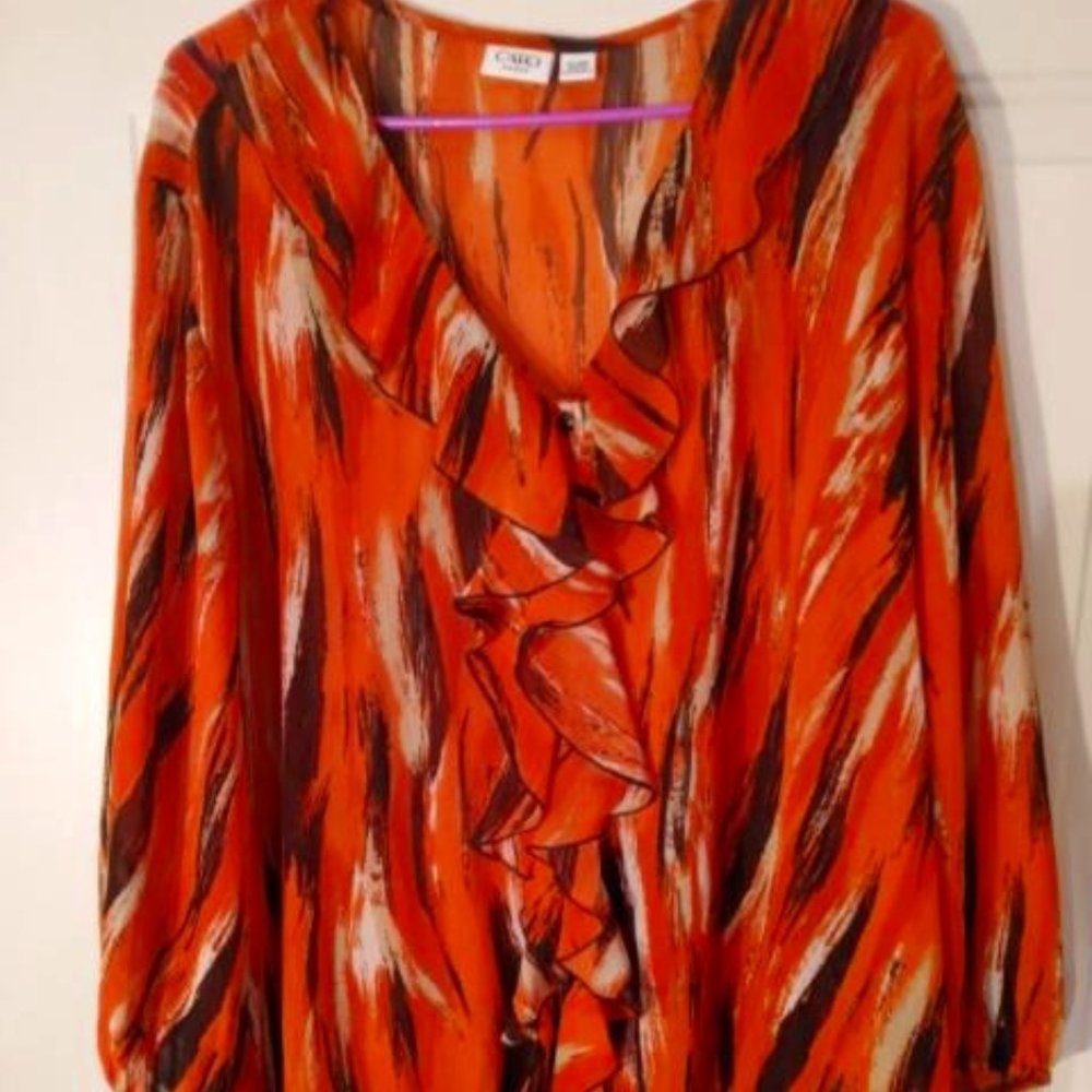 Cato Women 26/28 Ruffle Front Top in excellent Condition